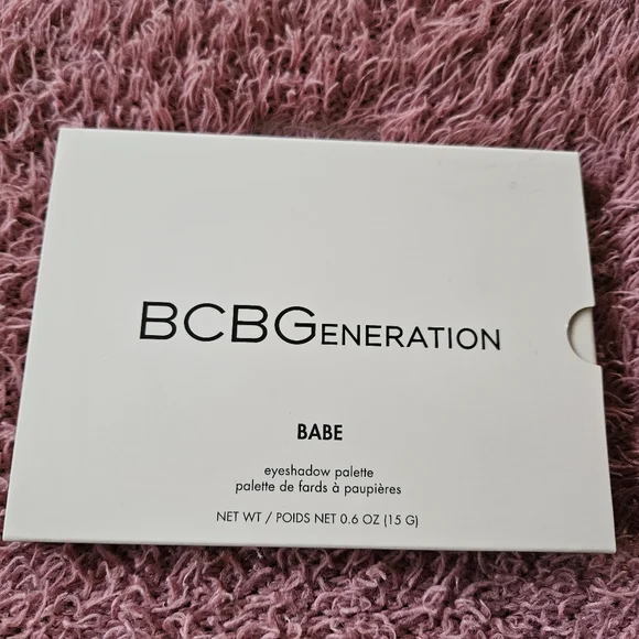 🆕️ BCBGeneration | BABE | Eyeshadow Palette | Shimmer | Matte | NWT - Picture 5 of 7